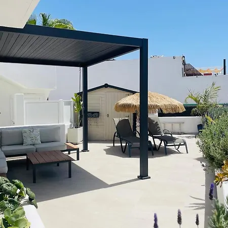 Secluded Romantic Villa Retreat In Tabayesco